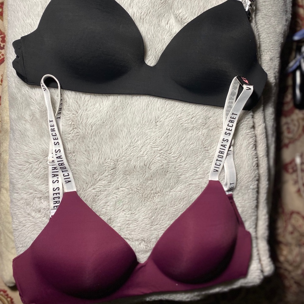 VS wireless bras size 34B brand new
